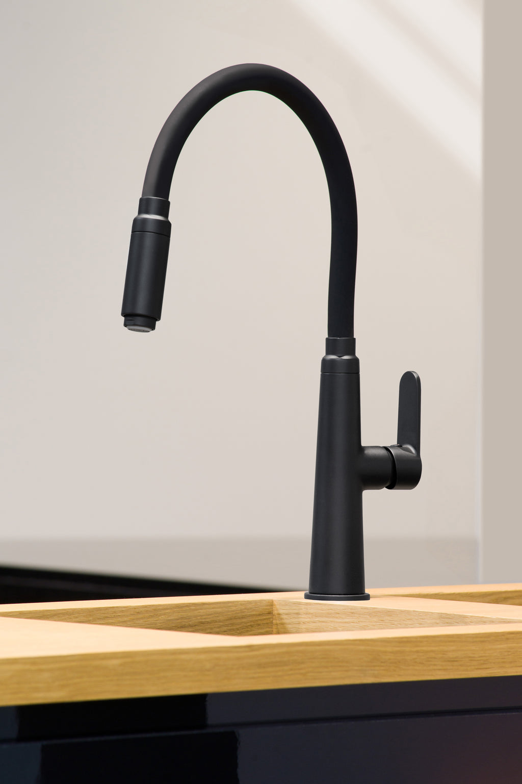 Miscelatore Lavello Laterale con Canna Flessibile Nero 18 cm Cromato / Nero